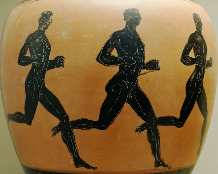 Panathenaic prize amphora showing three runners. Athens, 333-332 BC